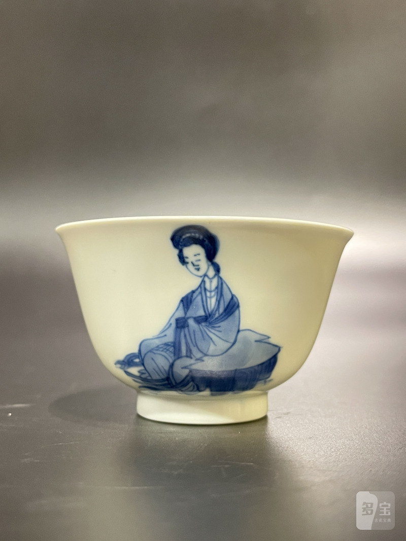 清康熙 青花三娘教子图杯 - 图2
